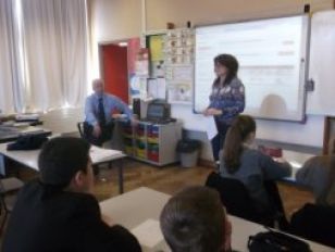 Yr. 10 History Students Take Part in a Workshop on WW1